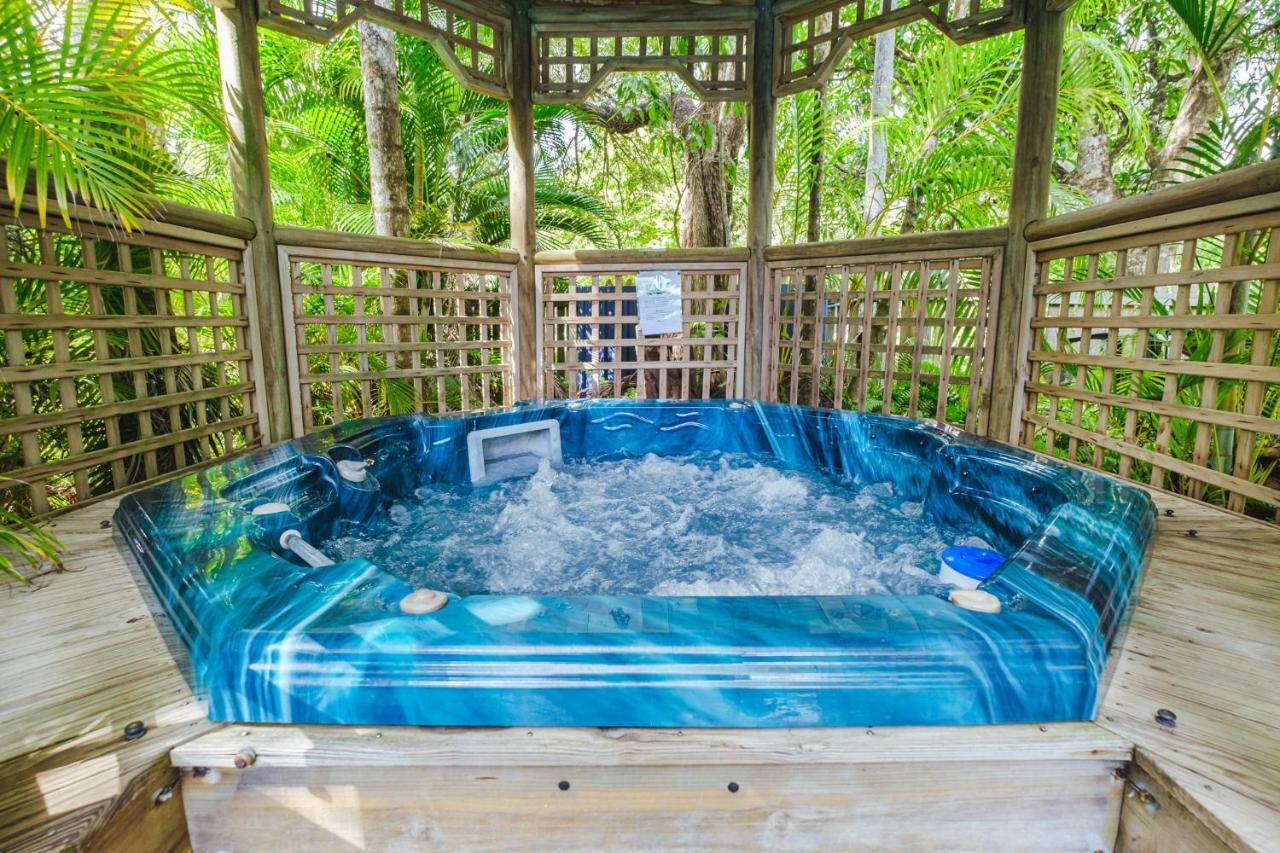 Villa Getaways At Byfield Extérieur photo