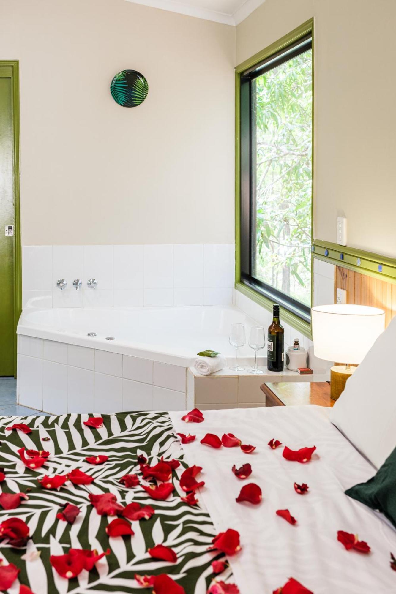 Villa Getaways At Byfield Extérieur photo