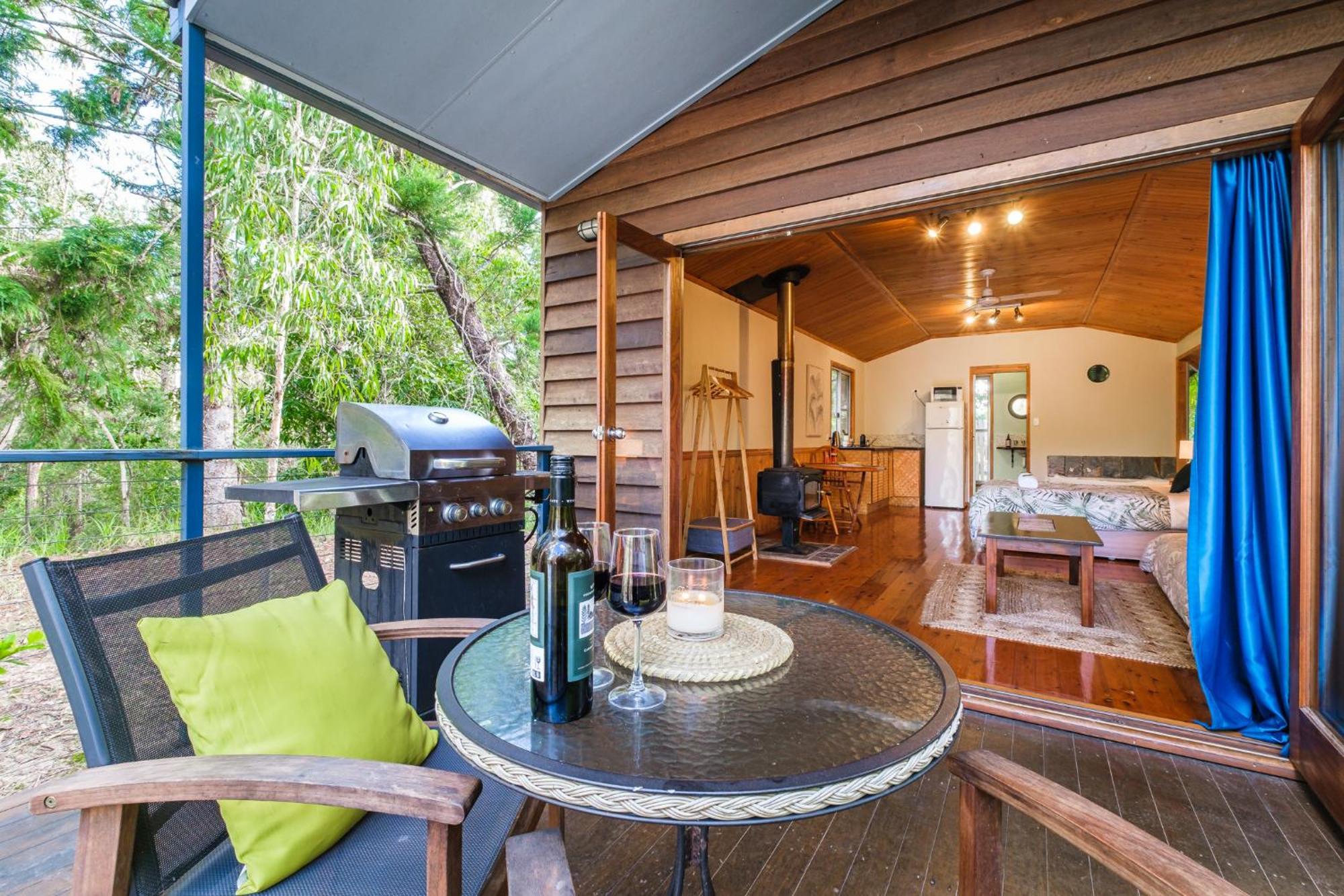 Villa Getaways At Byfield Extérieur photo