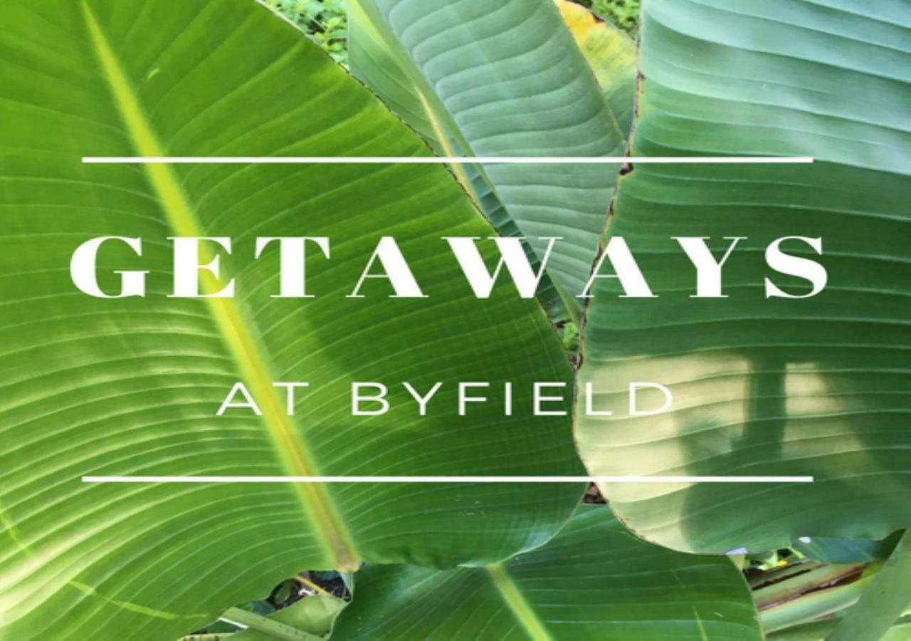Villa Getaways At Byfield Extérieur photo